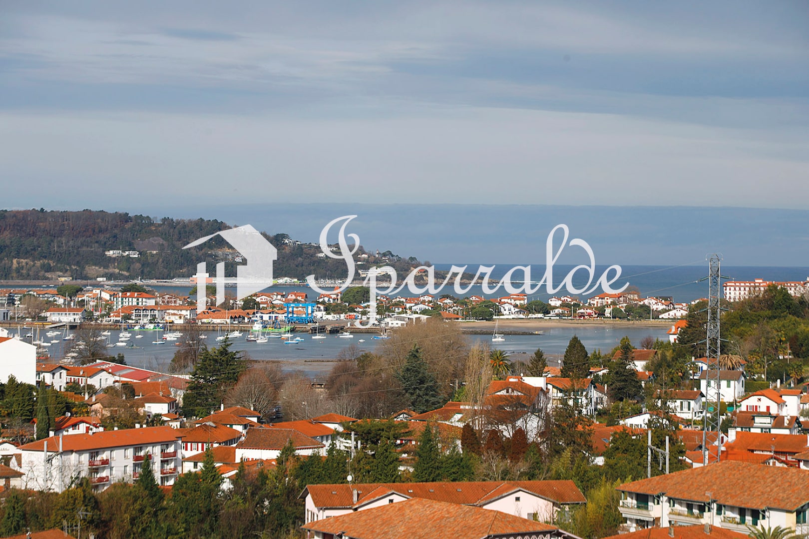 Superbe T4 refait à neuf Panorama Baie & aperçu mer Hendaye