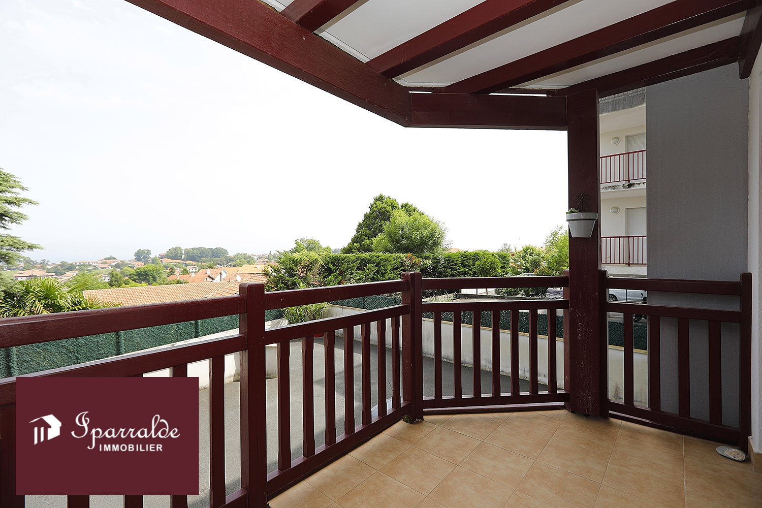 T2 récent, avec Parking, Cave et Terrasse à Hendaye (64)