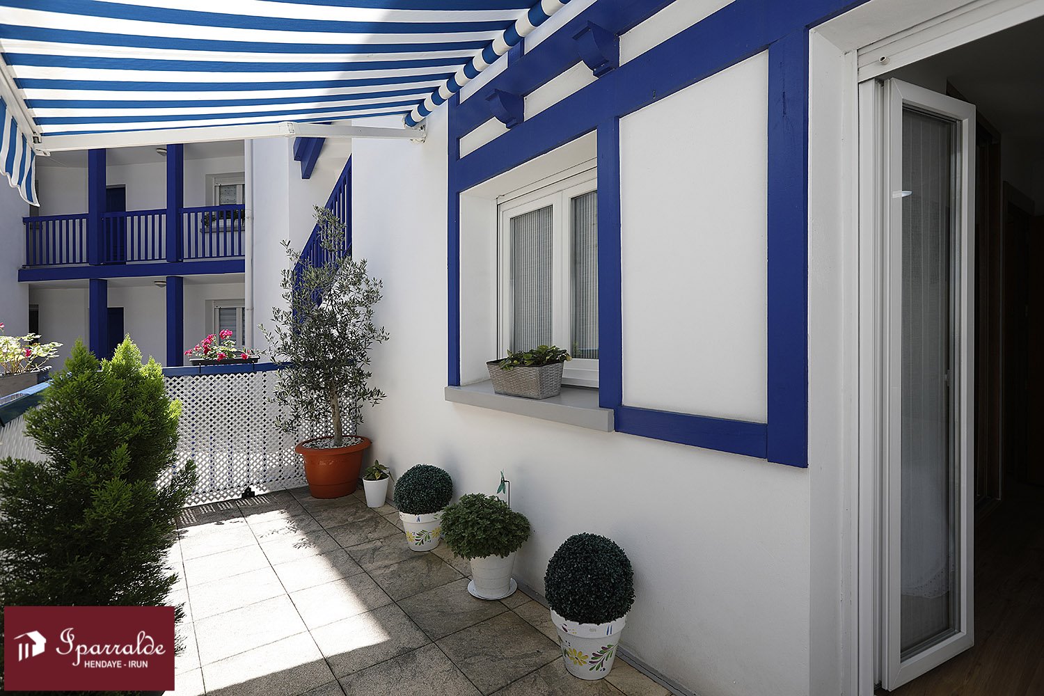 EXCLUSIVITÉ : Superbe T3 avec Terrasse et Loggia à deux pas des com...