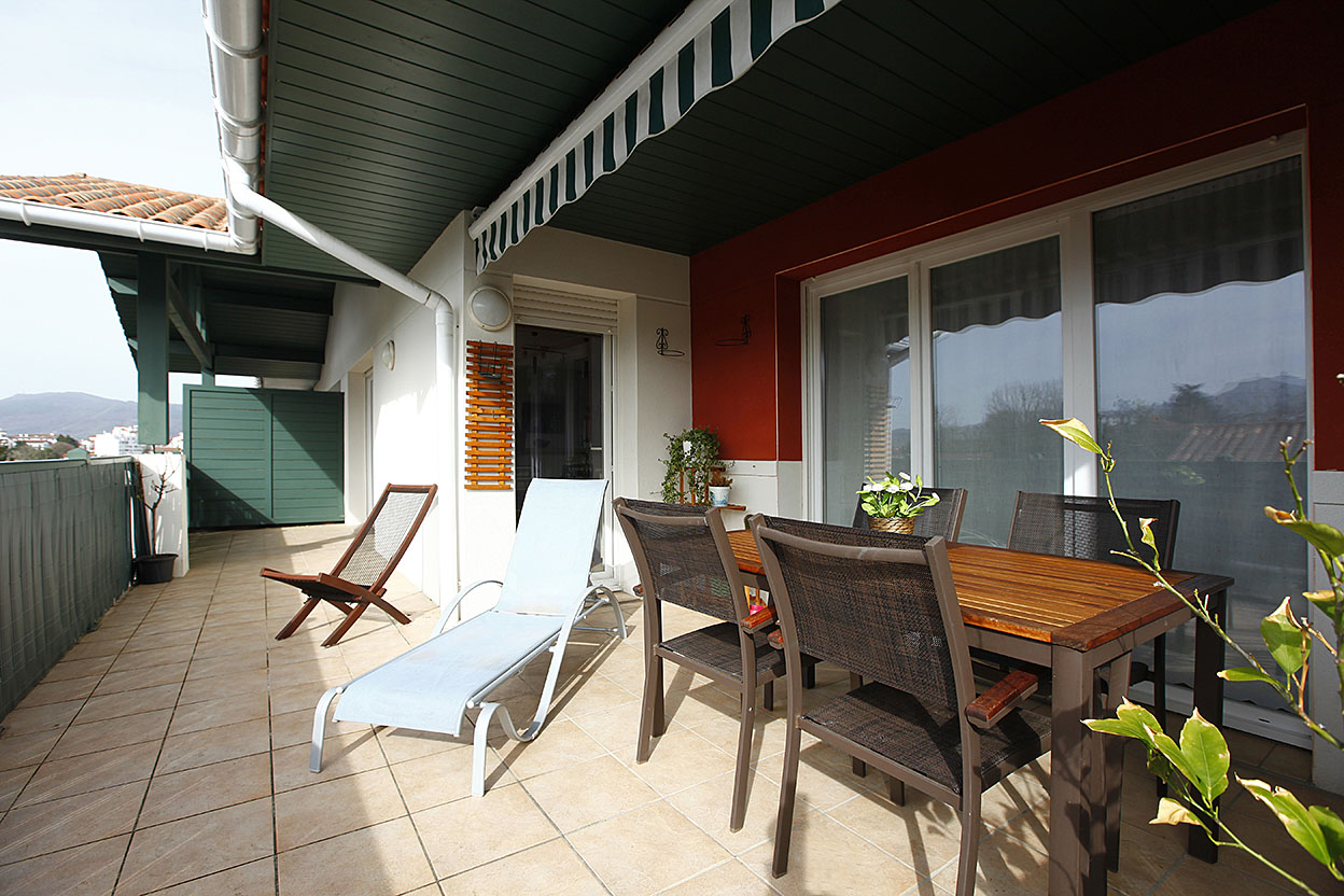En vente à Hendaye, appartement de type T4 avec 2 places de stationn...