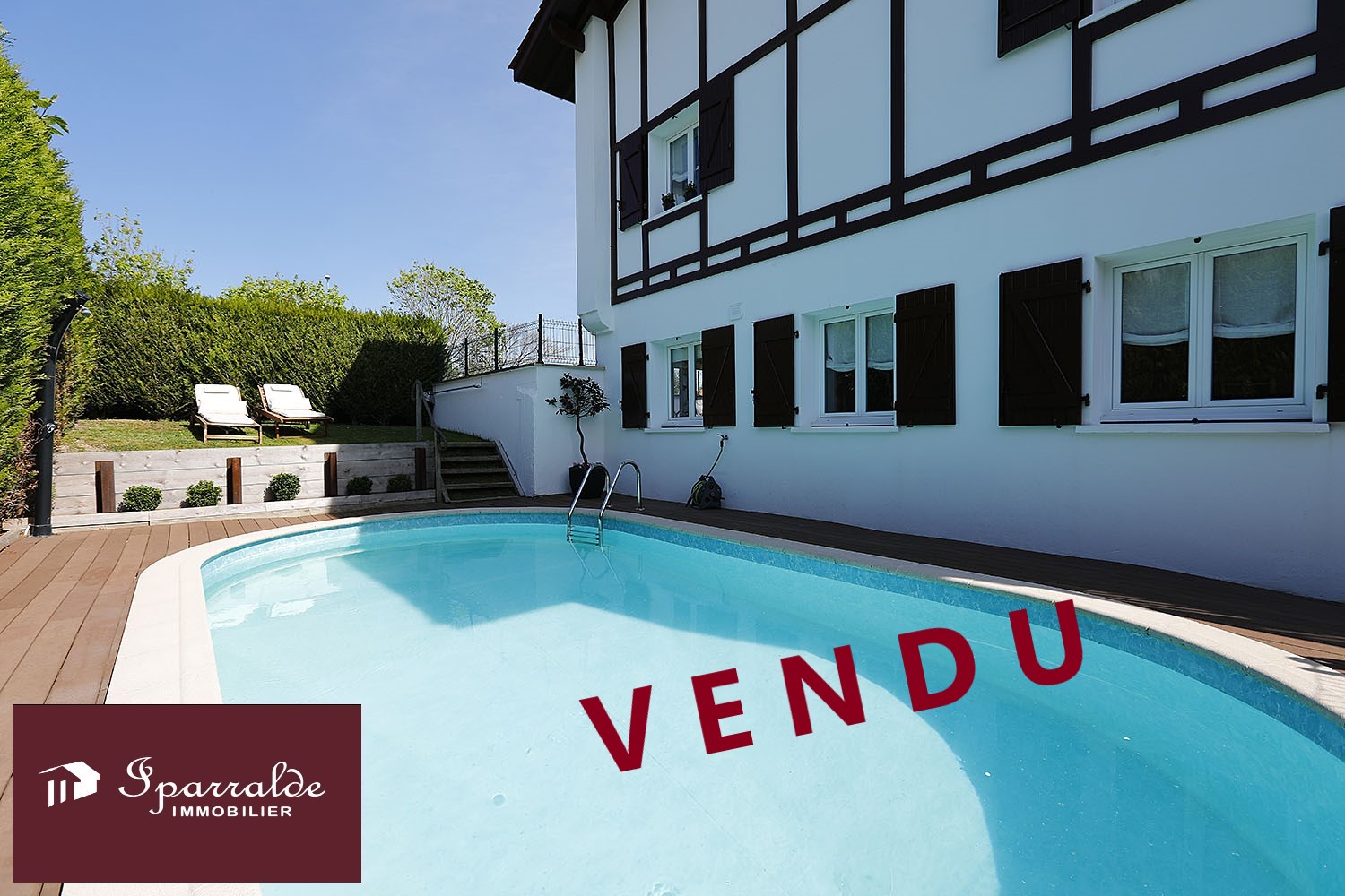 Belle Maison T5 à vendre avec Terrasse, Jardin et Piscine à Hendaye...