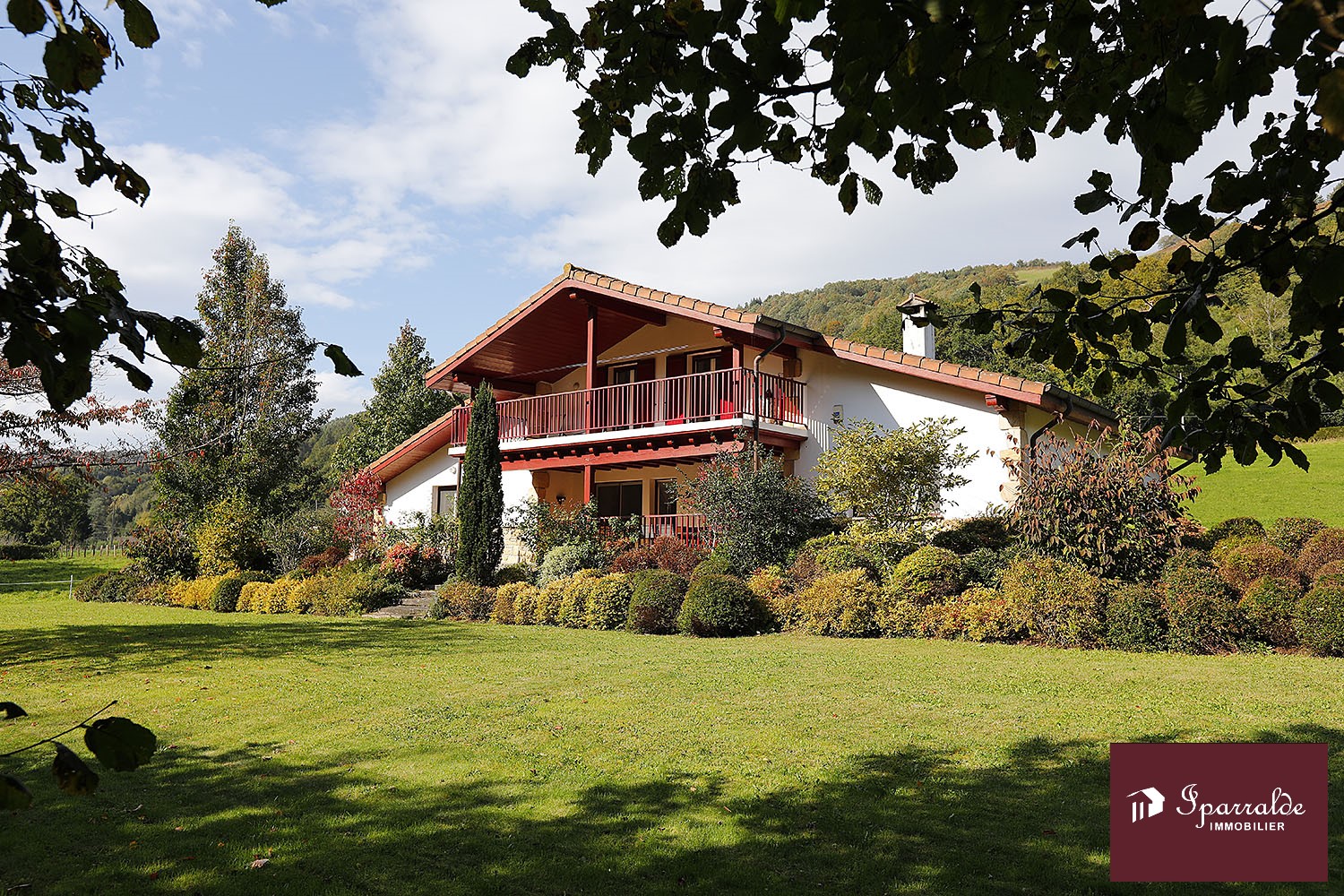 Splendide Maison Individuelle T6 de 231 m2 à acheter à Bera, situé...