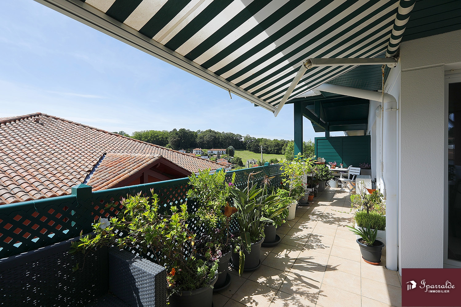À Hendaye (64), superbe T4 avec splendide Terrasse de 29m2 +3 emplac...